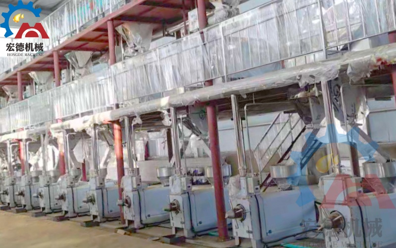 <a href=http://dreamgarden.cn/anli/ target=_blank class=infotextkey>食用油生產線</a>