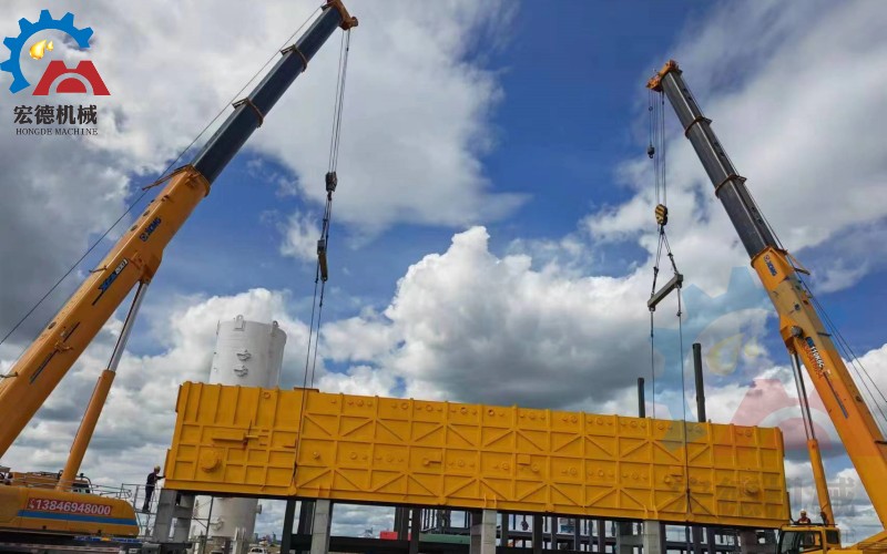 <a href=http://dreamgarden.cn/jinchu/ target=_blank class=infotextkey>浸出設(shè)備</a>安裝現(xiàn)場